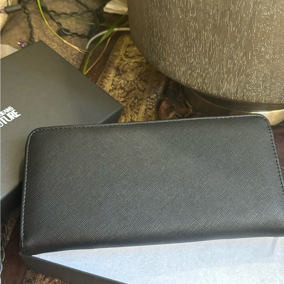 Authentic VERSACE jeans Couture large zip around logos wallet - Picture 7 of 9